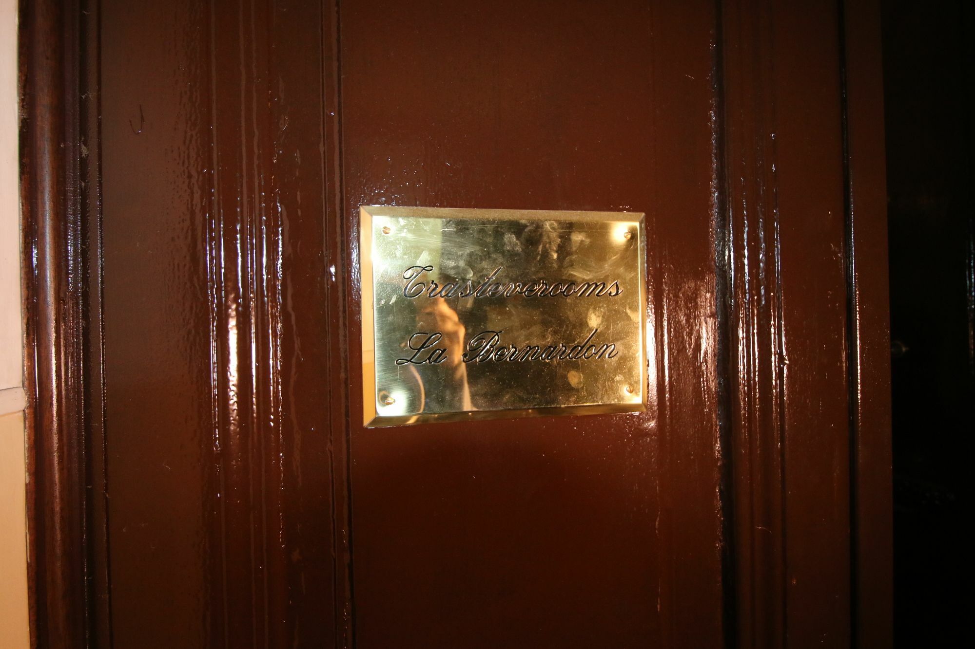 Trasteverooms La Bernardon โรม ภายนอก รูปภาพ